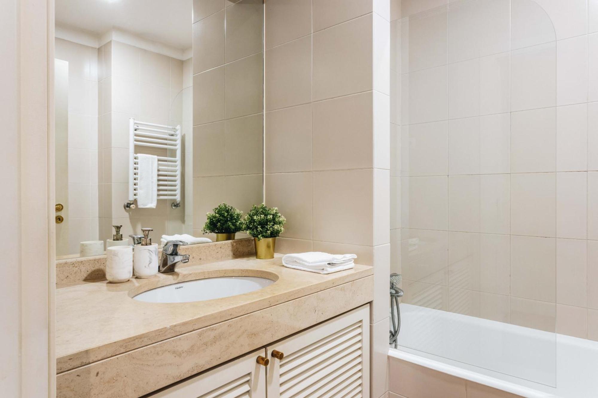 Great 1 Bdr Near Gaia Shopping Arrabida Esm Διαμέρισμα Βίλα Νόβα ντε Γκάια Εξωτερικό φωτογραφία